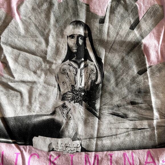 Niki Minaj Pink Friday Concert T-Shirt Size Large - Picture 3 of 5